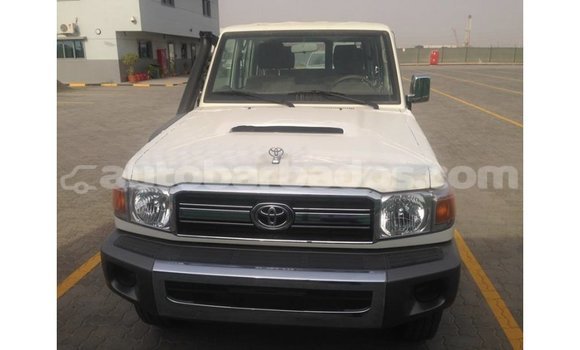 Buy Import Toyota Land Cruiser White Car in Import - Dubai in Barbados Buy Import Toyota Land Cruiser White Car in Import - Dubai in Barbados