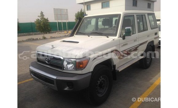 Buy Import Toyota Land Cruiser White Car in Import - Dubai in Barbados Buy Import Toyota Land Cruiser White Car in Import - Dubai in Barbados