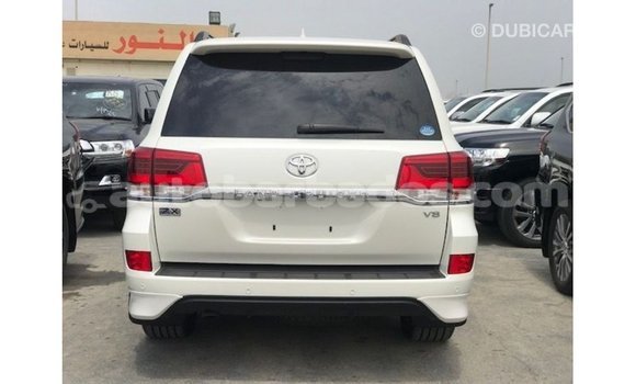 Buy Import Toyota Land Cruiser White Car in Import - Dubai in Barbados Buy Import Toyota Land Cruiser White Car in Import - Dubai in Barbados