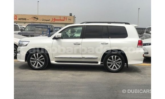 Buy Import Toyota Land Cruiser White Car in Import - Dubai in Barbados Buy Import Toyota Land Cruiser White Car in Import - Dubai in Barbados