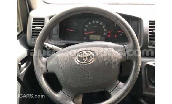 Buy Import Toyota Hiace White Car in Import - Dubai in Barbados Buy Import Toyota Hiace White Car in Import - Dubai in Barbados