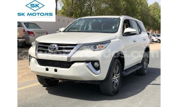 Buy Import Toyota Fortuner White Car in Import - Dubai in Barbados