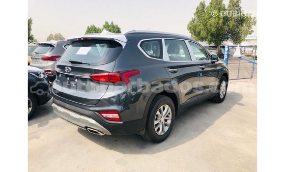 Buy Import Hyundai Santa Fe Green Car in Import - Dubai in Barbados Buy Import Hyundai Santa Fe Green Car in Import - Dubai in Barbados