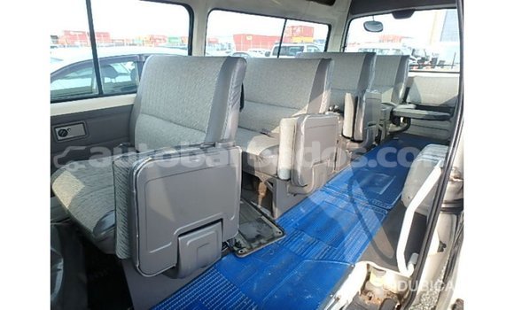 Buy Import Nissan Caravan White Car in Import - Dubai in Barbados Buy Import Nissan Caravan White Car in Import - Dubai in Barbados