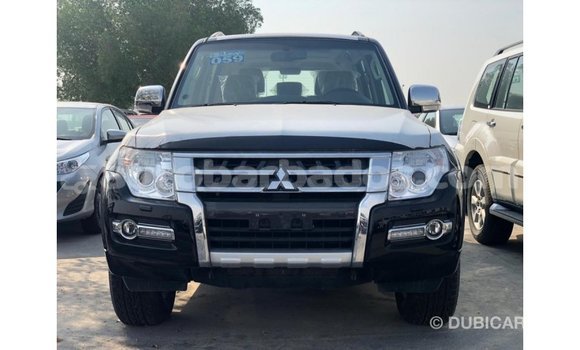 Buy Import Mitsubishi Pajero Black Car in Import - Dubai in Barbados Buy Import Mitsubishi Pajero Black Car in Import - Dubai in Barbados
