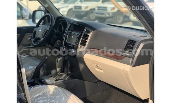 Buy Import Mitsubishi Pajero Black Car in Import - Dubai in Barbados Buy Import Mitsubishi Pajero Black Car in Import - Dubai in Barbados