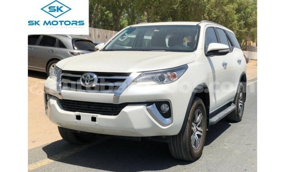 Buy Import Toyota Fortuner White Car in Import - Dubai in Barbados