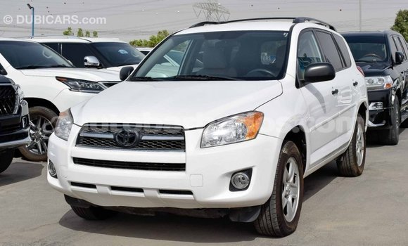 Buy Import Toyota HiAce White Truck in Import - Dubai in Barbados Buy Import Toyota HiAce White Truck in Import - Dubai in Barbados