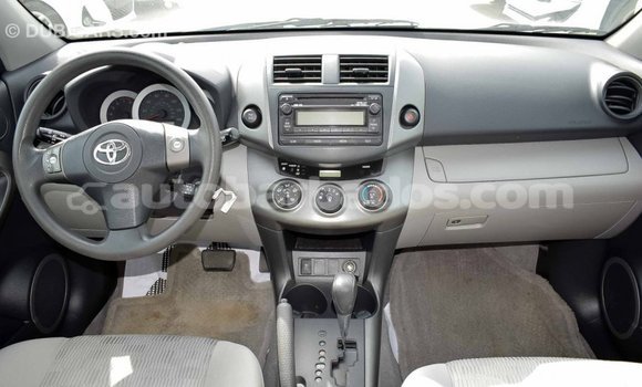 Buy Import Toyota HiAce White Truck in Import - Dubai in Barbados Buy Import Toyota HiAce White Truck in Import - Dubai in Barbados