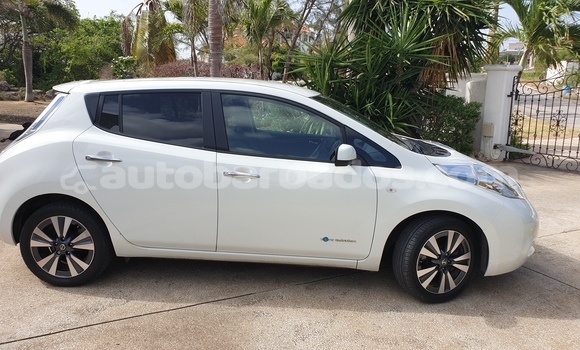 Buy Used Nissan Leaf White Car in Oistins in Barbados Buy Used Nissan Leaf White Car in Oistins in Barbados