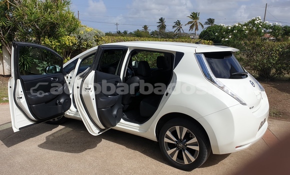 Buy Used Nissan Leaf White Car in Oistins in Barbados Buy Used Nissan Leaf White Car in Oistins in Barbados