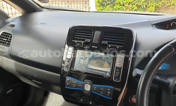 Buy Used Nissan Leaf White Car in Oistins in Barbados Buy Used Nissan Leaf White Car in Oistins in Barbados