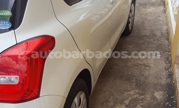 Buy Used Suzuki Swift White Car in Bridgetown in Barbados Buy Used Suzuki Swift White Car in Bridgetown in Barbados