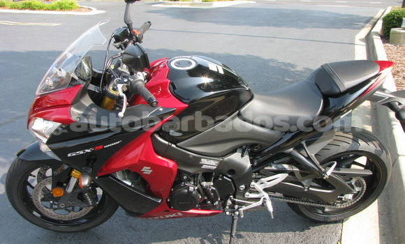 Buy Used Suzuki GSX–R Black Bike in Blackmans in Barbados Buy Used Suzuki GSX–R Black Bike in Blackmans in Barbados