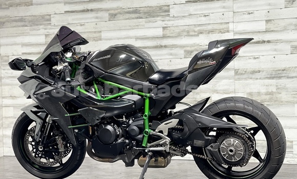 Buy Used Kawasaki Ninja Blue Bike in Blackmans in Barbados Buy Used Kawasaki Ninja Blue Bike in Blackmans in Barbados