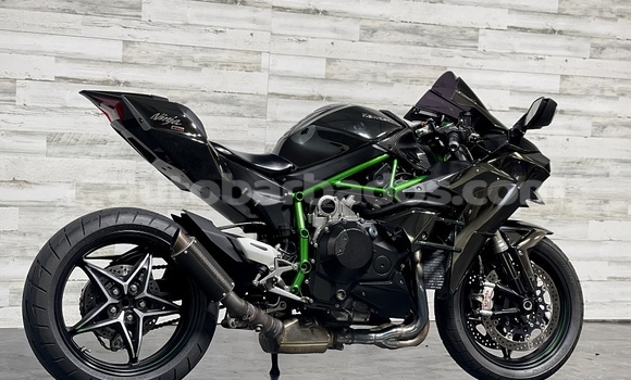 Buy Used Kawasaki Ninja Blue Bike in Blackmans in Barbados Buy Used Kawasaki Ninja Blue Bike in Blackmans in Barbados