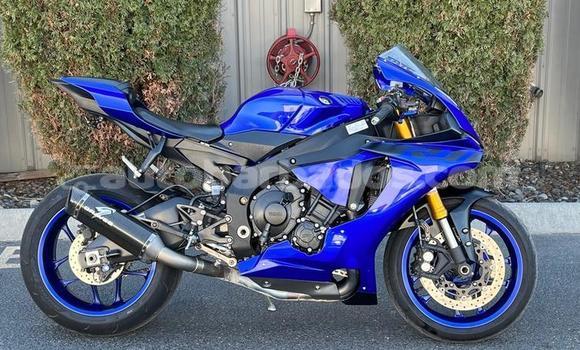 Buy Used Yamaha R1 Blue Bike in Bathsheba in Barbados