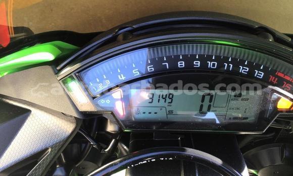 Buy Used Kawasaki Ninja ZX-10R Green Bike in Bridgetown in Barbados Buy Used Kawasaki Ninja ZX-10R Green Bike in Bridgetown in Barbados
