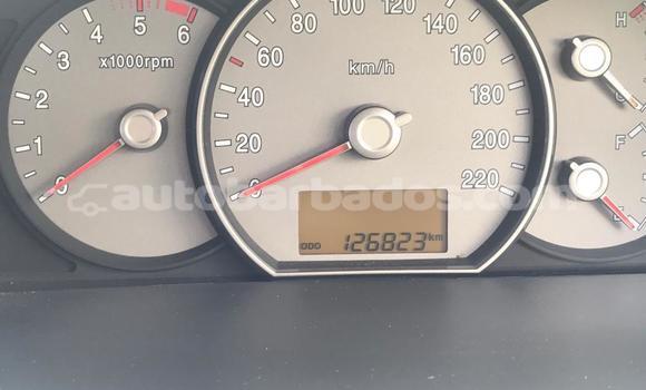 Buy Used Kia Carens Silver Car in Holetown in Barbados Buy Used Kia Carens Silver Car in Holetown in Barbados