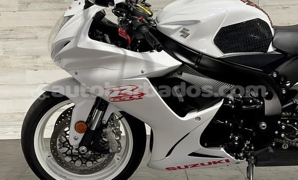 Buy Used Suzuki GSX–R White Bike in Greenland in Barbados Buy Used Suzuki GSX–R White Bike in Greenland in Barbados