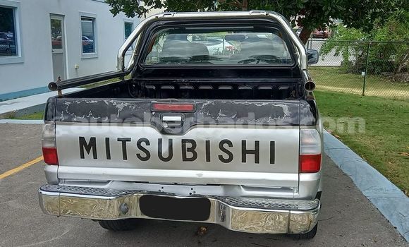 Buy Used Mitsubishi L200 Other Car in Speightstown in Barbados Buy Used Mitsubishi L200 Other Car in Speightstown in Barbados