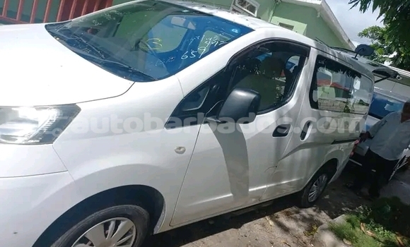 Buy Used Nissan NV200 White Car in Crane in Barbados Buy Used Nissan NV200 White Car in Crane in Barbados