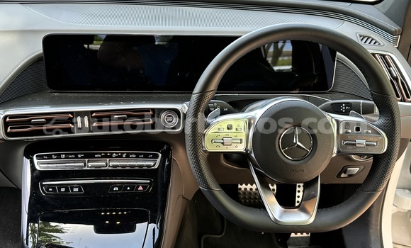 Buy Used Mercedes-Benz GLC White Car in Speightstown in Barbados Buy Used Mercedes-Benz GLC White Car in Speightstown in Barbados