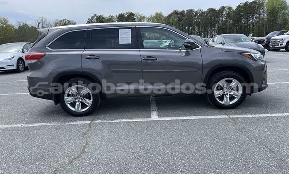 Buy Used Toyota Highlander Other Car in Crane in Barbados Buy Used Toyota Highlander Other Car in Crane in Barbados