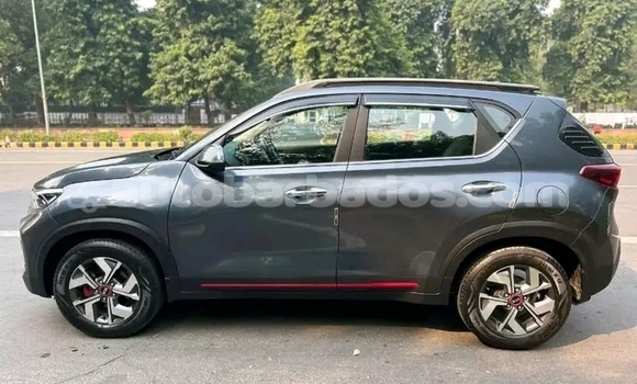 Buy Used Kia Cee'd Black Car in Greenland in Barbados Buy Used Kia Cee'd Black Car in Greenland in Barbados