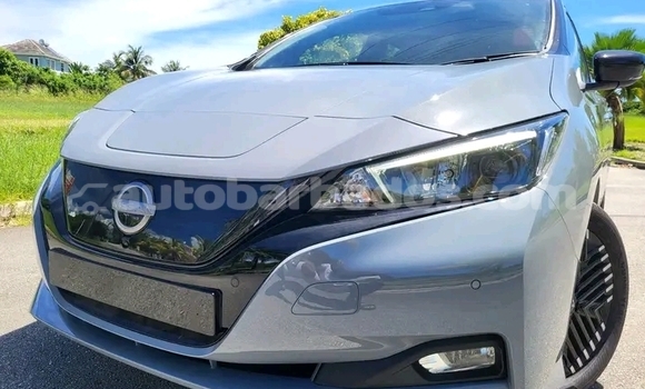 Buy Used Nissan 350Z White Car in Hillaby in Barbados Buy Used Nissan 350Z White Car in Hillaby in Barbados