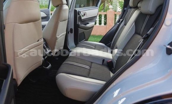 Buy Used Honda Vezel White Car in Bridgetown in Barbados Buy Used Honda Vezel White Car in Bridgetown in Barbados