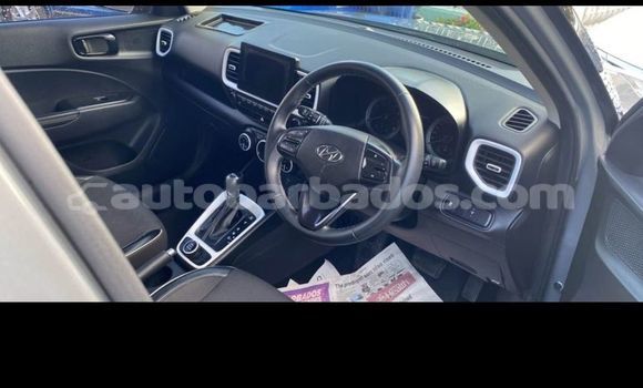 Buy Used Hyundai Avante Other Car in Crab Hill in Barbados Buy Used Hyundai Avante Other Car in Crab Hill in Barbados