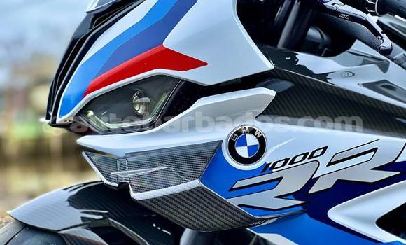 Buy Used BMW S 1000 Blue Bike in Blackmans in Barbados Buy Used BMW S 1000 Blue Bike in Blackmans in Barbados