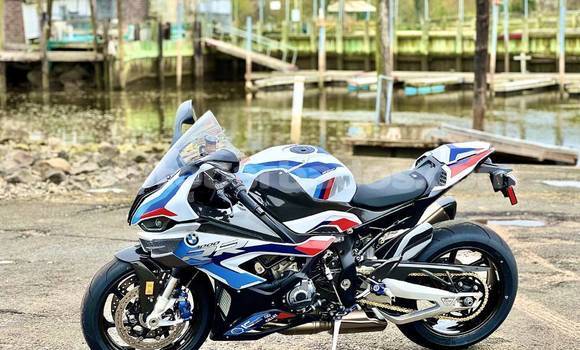 Buy Used BMW S 1000 Blue Bike in Blackmans in Barbados Buy Used BMW S 1000 Blue Bike in Blackmans in Barbados