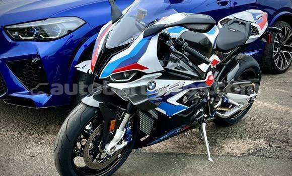 Buy Used BMW S 1000 Blue Bike in Blackmans in Barbados Buy Used BMW S 1000 Blue Bike in Blackmans in Barbados