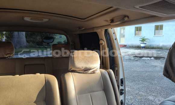 Buy Used Toyota Granvia White Car in Bridgetown in Barbados Buy Used Toyota Granvia White Car in Bridgetown in Barbados