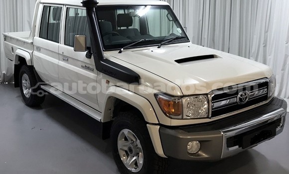 Buy Used Toyota Land Cruiser White Car in Bridgetown in Barbados