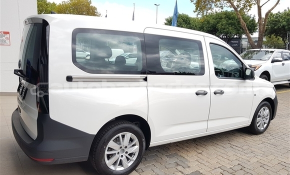 Buy Used Volkswagen Caddy White Car in Bridgetown in Barbados Buy Used Volkswagen Caddy White Car in Bridgetown in Barbados