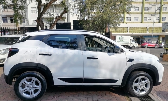 Buy Used Renault KWID White Car in Bridgetown in Barbados Buy Used Renault KWID White Car in Bridgetown in Barbados