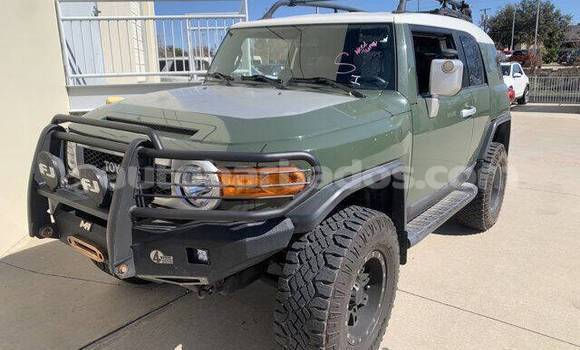 Buy Used Toyota FJ Cruiser Green Car in Bridgetown in Barbados
