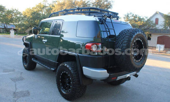 Buy Used Toyota FJ Cruiser Green Car in Bridgetown in Barbados Buy Used Toyota FJ Cruiser Green Car in Bridgetown in Barbados