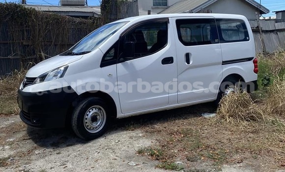 Buy Used Nissan NV200 White Car in Crab Hill in Barbados Buy Used Nissan NV200 White Car in Crab Hill in Barbados