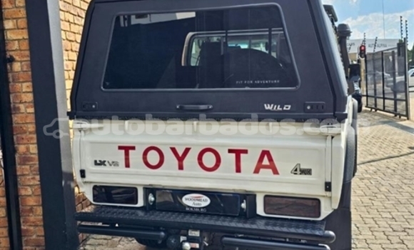 Buy Used Toyota Land Cruiser White Car in Bridgetown in Barbados Buy Used Toyota Land Cruiser White Car in Bridgetown in Barbados