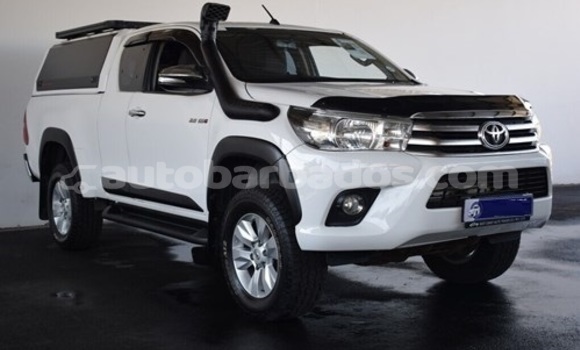 Buy Used Toyota Hilux White Car in Bridgetown in Barbados Buy Used Toyota Hilux White Car in Bridgetown in Barbados