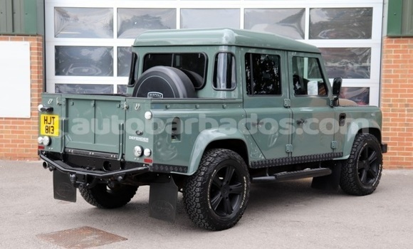 Buy Used Land Rover Defender Green Car in Bridgetown in Barbados Buy Used Land Rover Defender Green Car in Bridgetown in Barbados