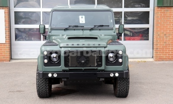 Buy Used Land Rover Defender Green Car in Bridgetown in Barbados Buy Used Land Rover Defender Green Car in Bridgetown in Barbados