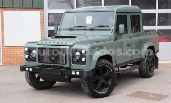 Buy Used Land Rover Defender Green Car in Bridgetown in Barbados Buy Used Land Rover Defender Green Car in Bridgetown in Barbados