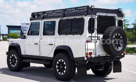 Buy Used Land Rover Defender White Car in Speightstown in Barbados Buy Used Land Rover Defender White Car in Speightstown in Barbados