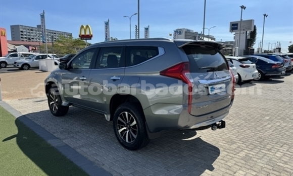 Buy Used Mitsubishi Pajero Other Car in Bridgetown in Barbados Buy Used Mitsubishi Pajero Other Car in Bridgetown in Barbados