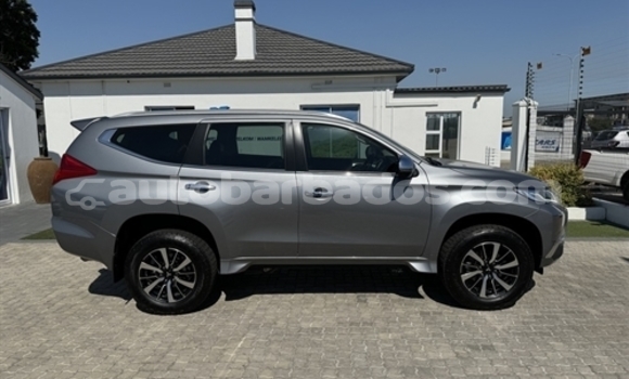 Buy Used Mitsubishi Pajero Other Car in Bridgetown in Barbados Buy Used Mitsubishi Pajero Other Car in Bridgetown in Barbados